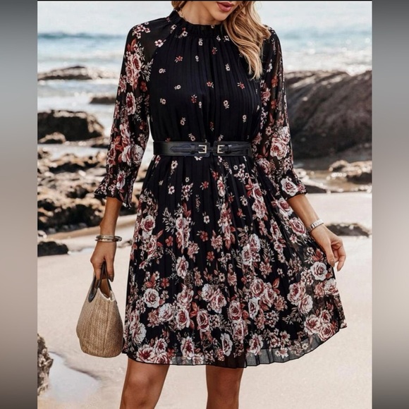 Floral print flounce sleeve mini dress - Picture 2 of 5